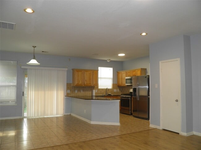 8026 Fisher Glen Ln in Houston, TX - Building Photo - Building Photo