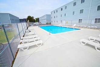 424 Lark Ln, Unit 201E in Ocean City, MD - Building Photo - Building Photo