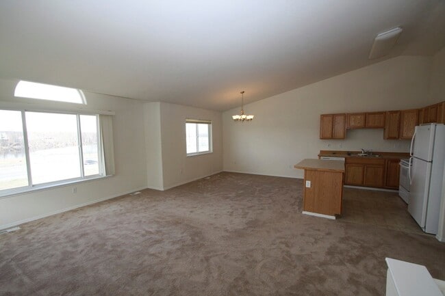 401 S Wasilla St in Wasilla, AK - Building Photo - Building Photo