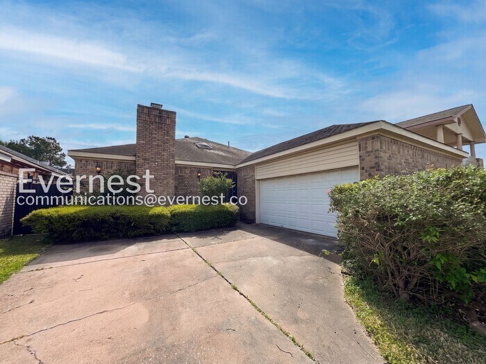 3103 Hazy Park Dr in Houston, TX - Building Photo