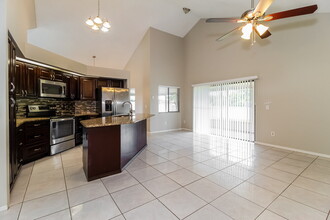 825 Virginia Woods Ln in Orlando, FL - Building Photo - Building Photo