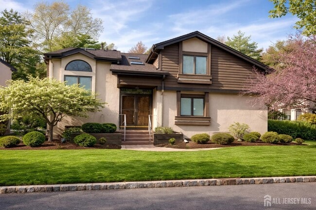 property at 537 Sayre Dr