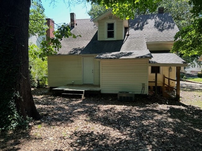 2824 N Glenn Ave in Winston-Salem, NC - Building Photo - Building Photo