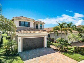 4310 Aurora St in Naples, FL - Building Photo - Building Photo