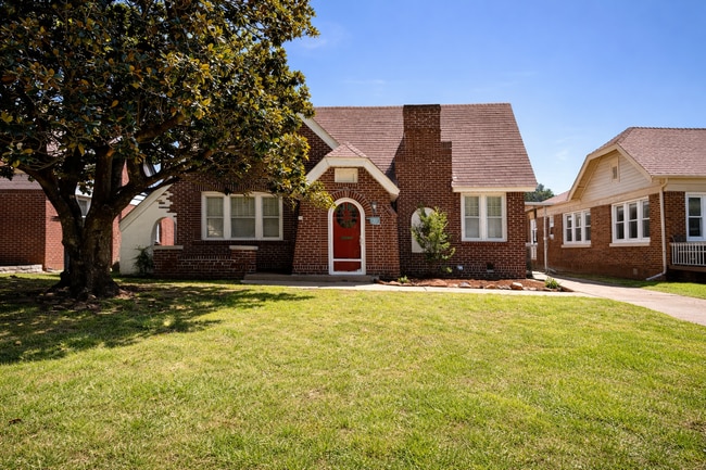 property at 2812 NW 18th St