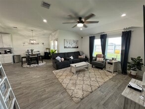 827 Teal Moon Dr in Rosharon, TX - Building Photo - Building Photo