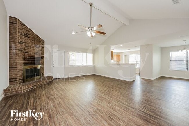 2437 Slaton Dr in Grand Prairie, TX - Building Photo - Building Photo