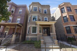 3716 N Racine Ave in Chicago, IL - Building Photo