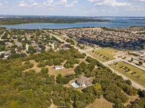 2161 Wynn Joyce Rd in Garland, TX - Building Photo - Building Photo