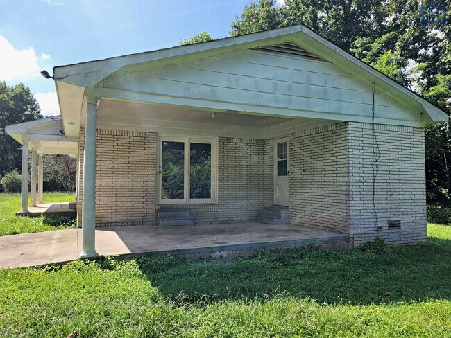 193 Schelley Rd in Gainesboro, TN - Building Photo - Building Photo