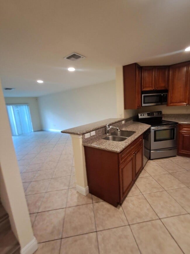 4825 Springfield St in Greenacres, FL - Building Photo - Building Photo