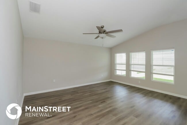 5512 Arlington River Dr. in Lakeland, FL - Foto de edificio - Building Photo