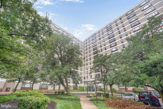 property at 4600 Duke St