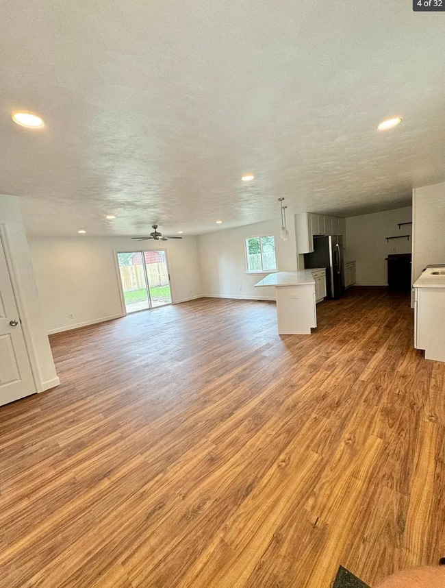 425 Cold Spring Rd in Virginia Beach, VA - Building Photo - Building Photo