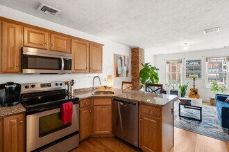372 Athens St in Boston, MA - Building Photo - Building Photo