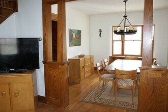 319 Bridge St in Northampton, MA - Foto de edificio - Building Photo