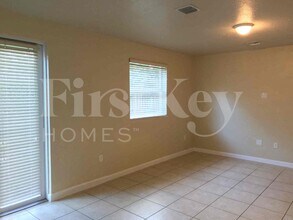 181 NE 30th Pl in Homestead, FL - Building Photo - Building Photo