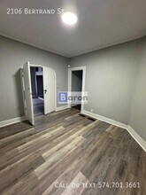 2106 Bertrand St in South Bend, IN - Foto de edificio - Building Photo