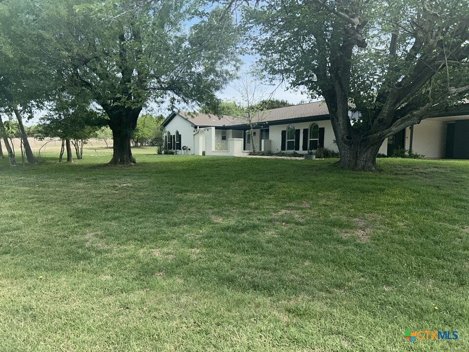 2807 Brinegar Rd in Copperas Cove, TX - Foto de edificio