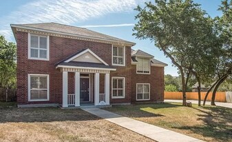 25118 Flaming Arrow in San Antonio, TX - Building Photo