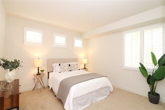 436 S Virgil Ave, Unit 314 in Los Angeles, CA - Foto de edificio - Building Photo