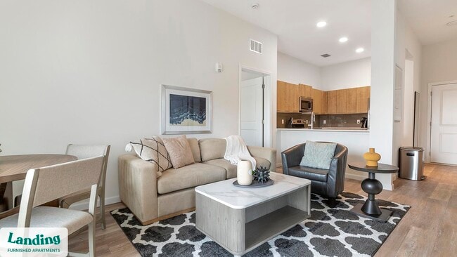 5256 International Dr, Unit 167 in Orlando, FL - Building Photo - Building Photo