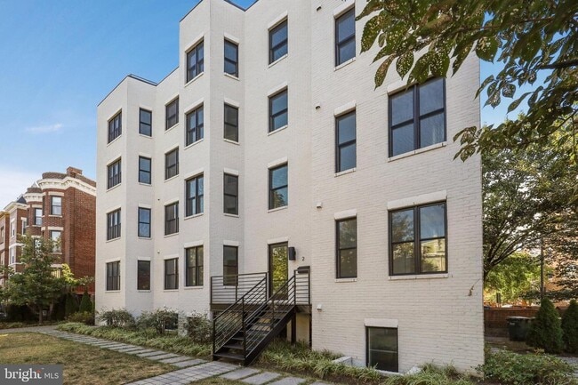 property at 1300 Park Rd NW