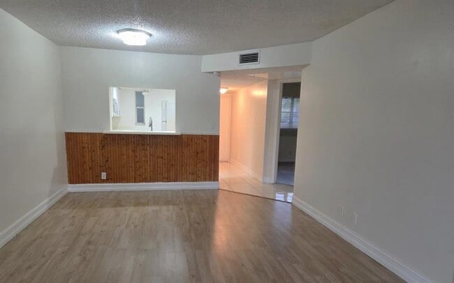 property at 7901 S Colony Cir