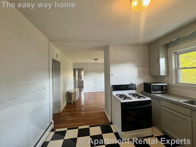 879 Broadway in Somerville, MA - Building Photo - Building Photo