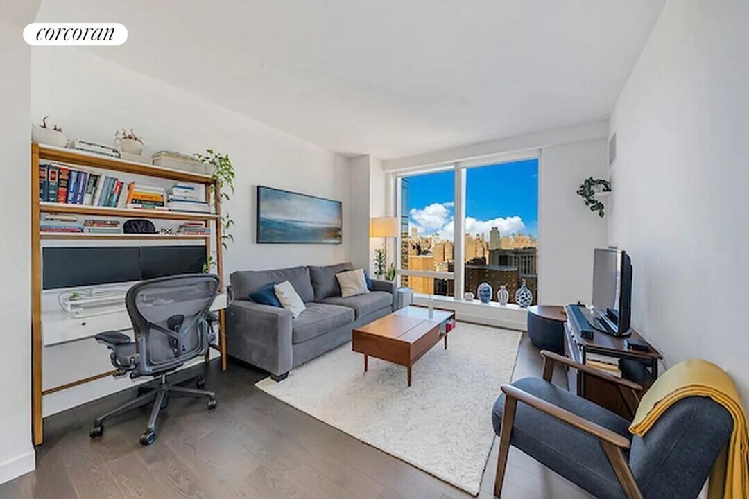 225 Cherry St in New York, NY - Building Photo