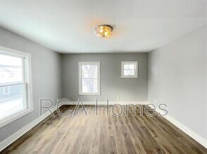 1637 Spruce St in Indianapolis, IN - Building Photo - Building Photo