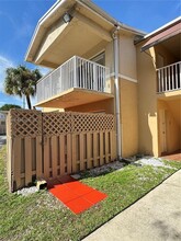 4150 NW 79th Ave, Unit 1H in Doral, FL - Building Photo - Building Photo