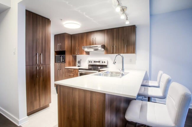 property at 10050 De L'acadie Pl