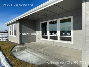 2145 E Valensole St in Meridian, ID - Building Photo - Building Photo
