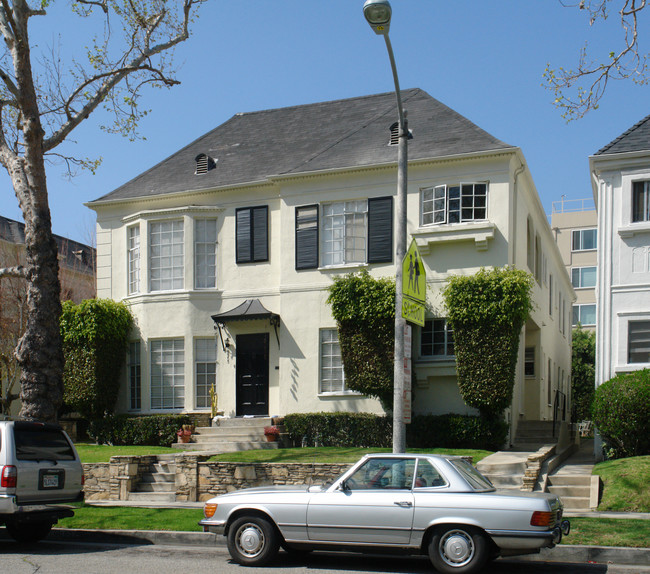 9953-9957 Robbins Dr in Beverly Hills, CA - Building Photo - Building Photo