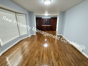 10600 W 92nd Pl in Overland Park, KS - Building Photo - Building Photo