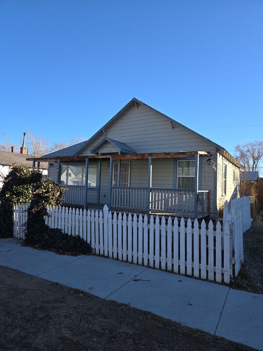 1635-1637 G St in Sparks, NV - Foto de edificio