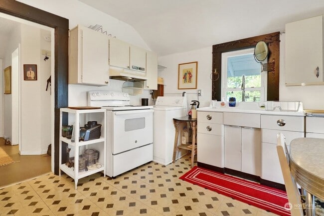 2514 Dean Ave in Bellingham, WA - Building Photo - Building Photo