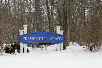 Presidential Estates Mobile Village in Hudsonville, MI - Building Photo - Building Photo