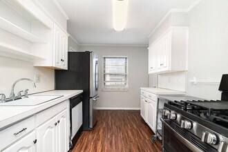 910 Reverchon Dr in Dallas, TX - Building Photo - Building Photo