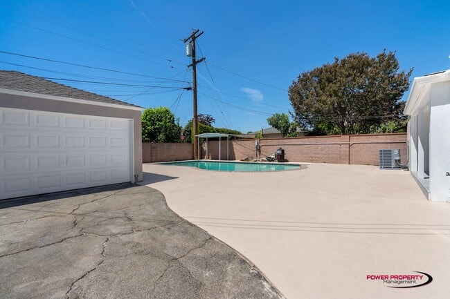 241 Alabama St in San Gabriel, CA - Building Photo - Building Photo