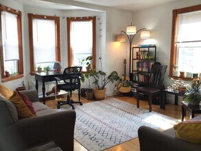 59 Prince St, Unit 1 in Brookline, MA - Building Photo - Building Photo