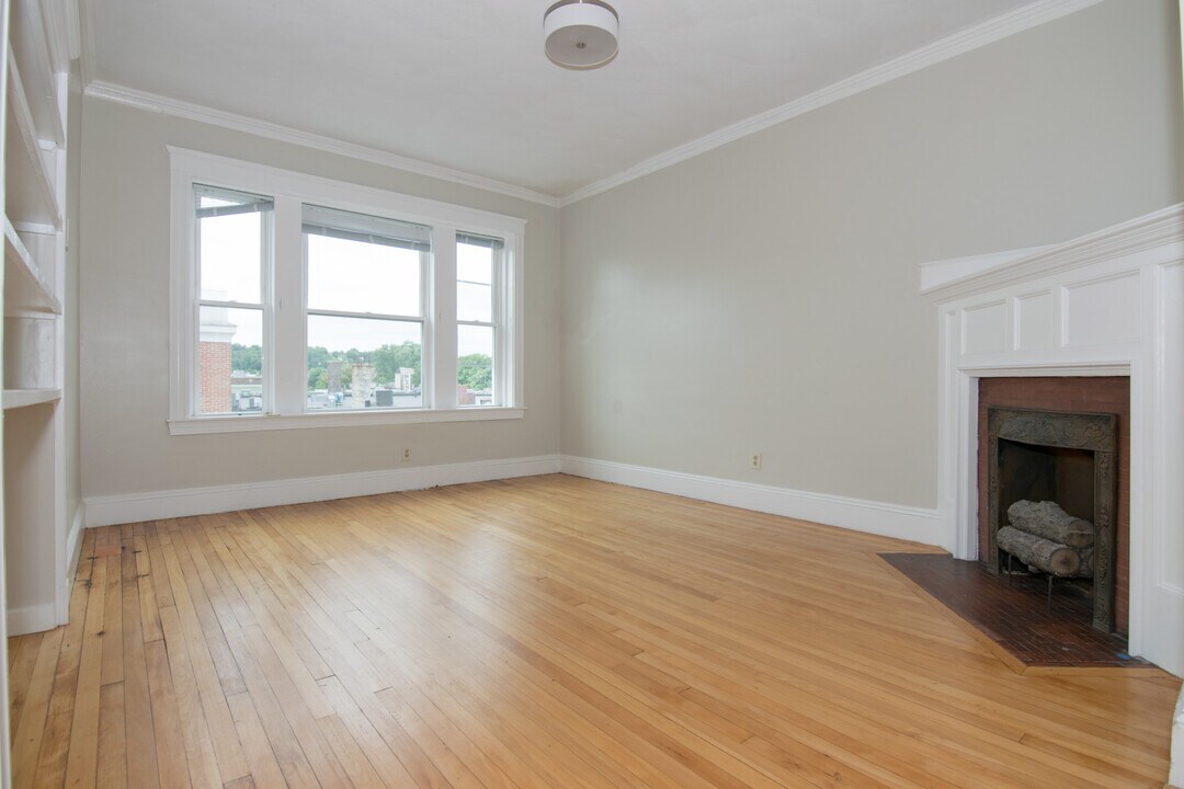 4 Gardner St in Boston, MA - Building Photo
