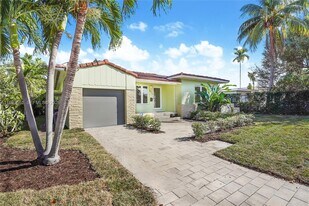 8975 Froude Ave in Surfside, FL - Building Photo