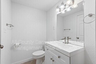 5579 S Delaware St in Littleton, CO - Building Photo - Building Photo