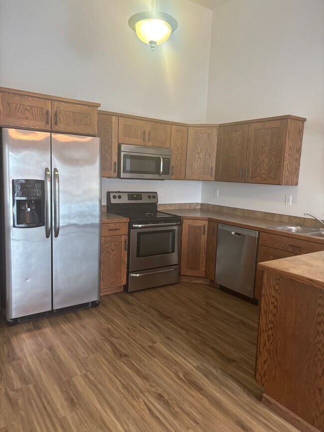 975 30th Ave W in West Fargo, ND - Building Photo - Building Photo