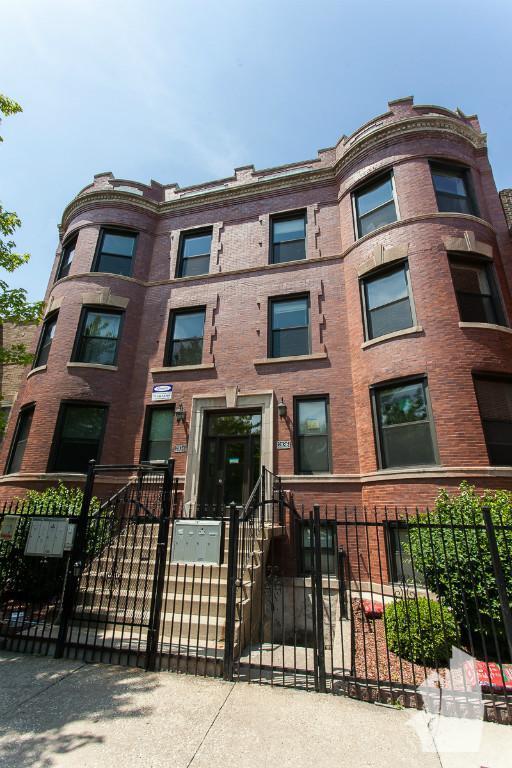 2834 N Albany Ave, Unit 2836-3 in Chicago, IL - Building Photo - Building Photo