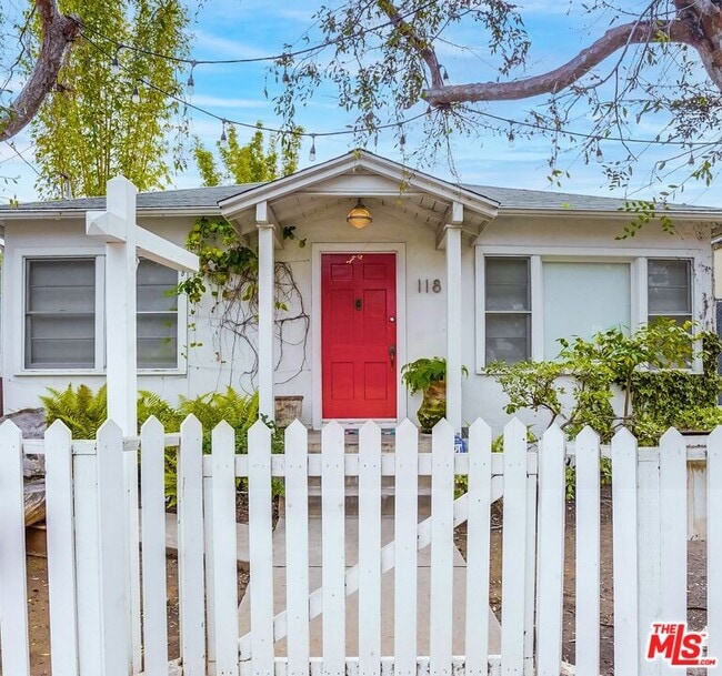 property at 118 Strand St