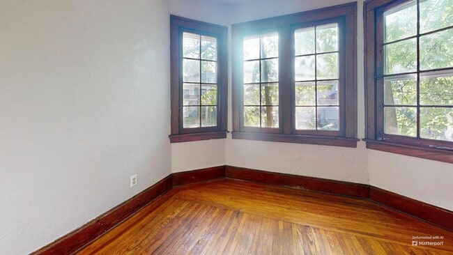 258 S Portage Path in Akron, OH - Building Photo - Building Photo