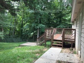 4217 Burgundy Way in Flowery Branch, GA - Building Photo - Building Photo